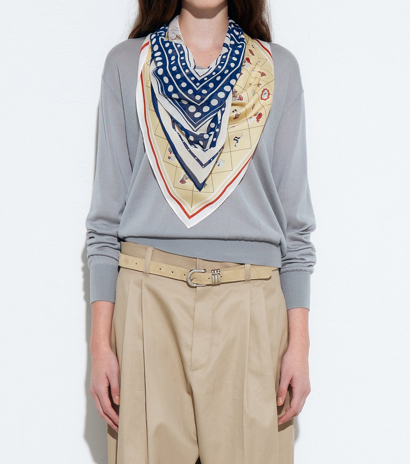 Detachable Scarf V Knit