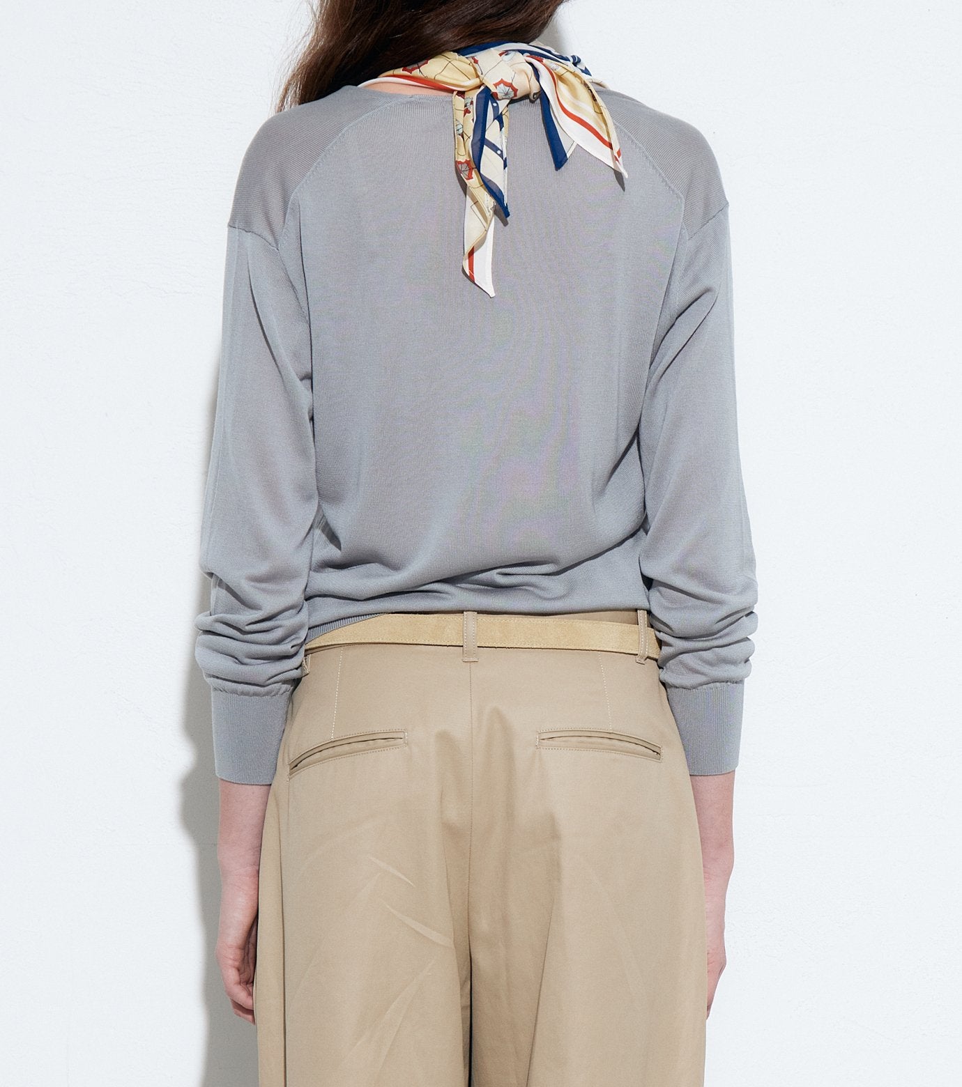 Detachable Scarf V Knit
