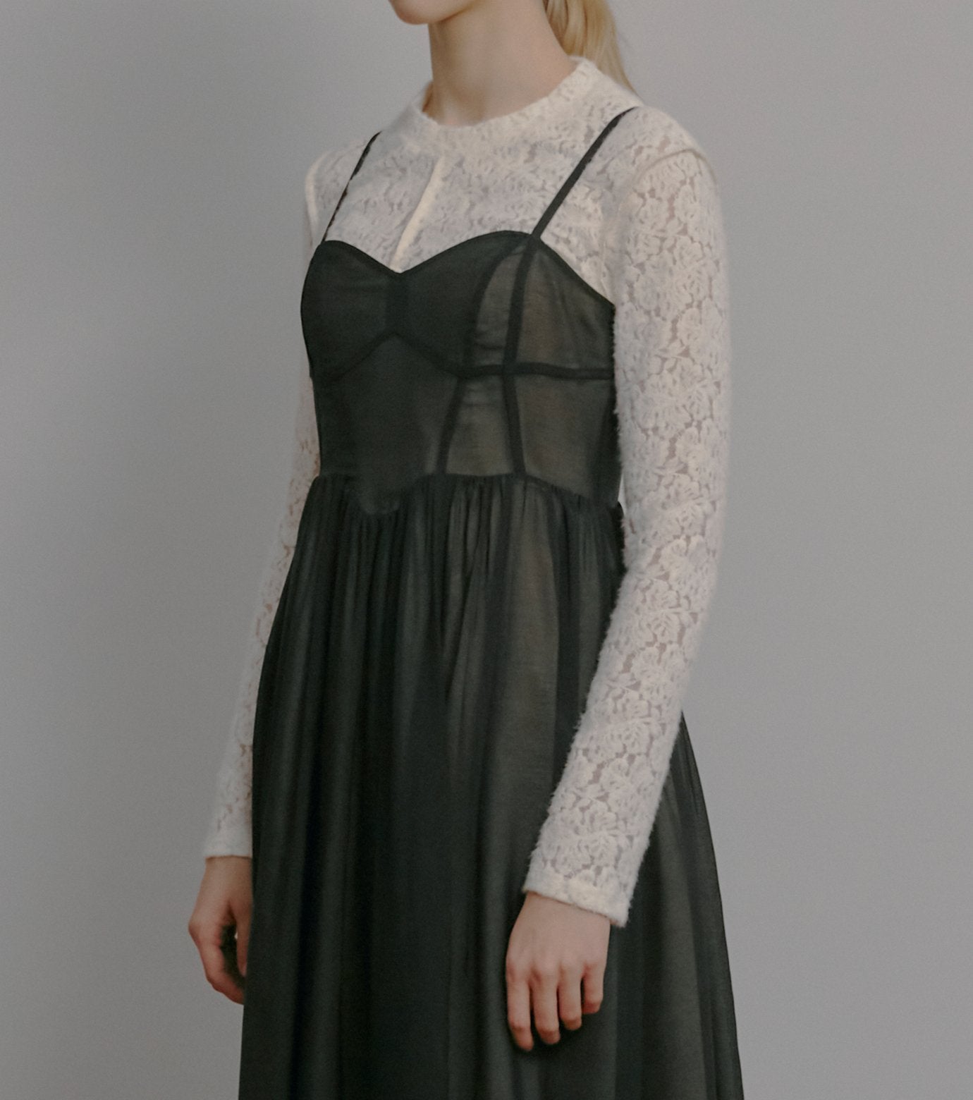 Round Neck Stretch Lace Top