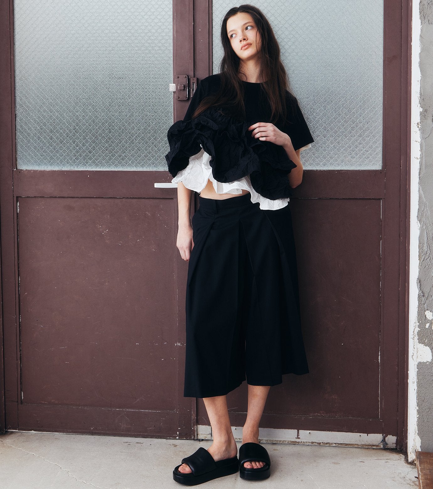 SS T-Shirt w/ Ruffled Hem