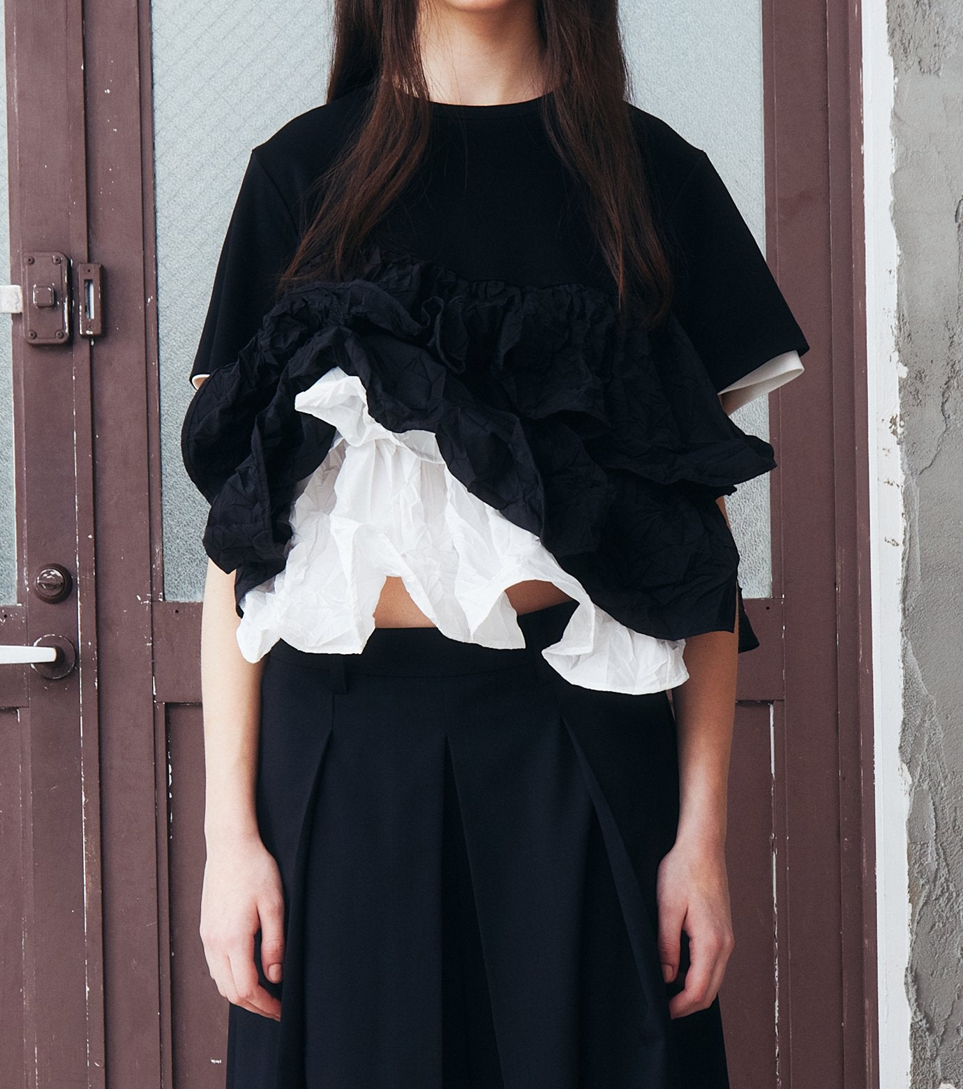 SS T-Shirt w/ Ruffled Hem