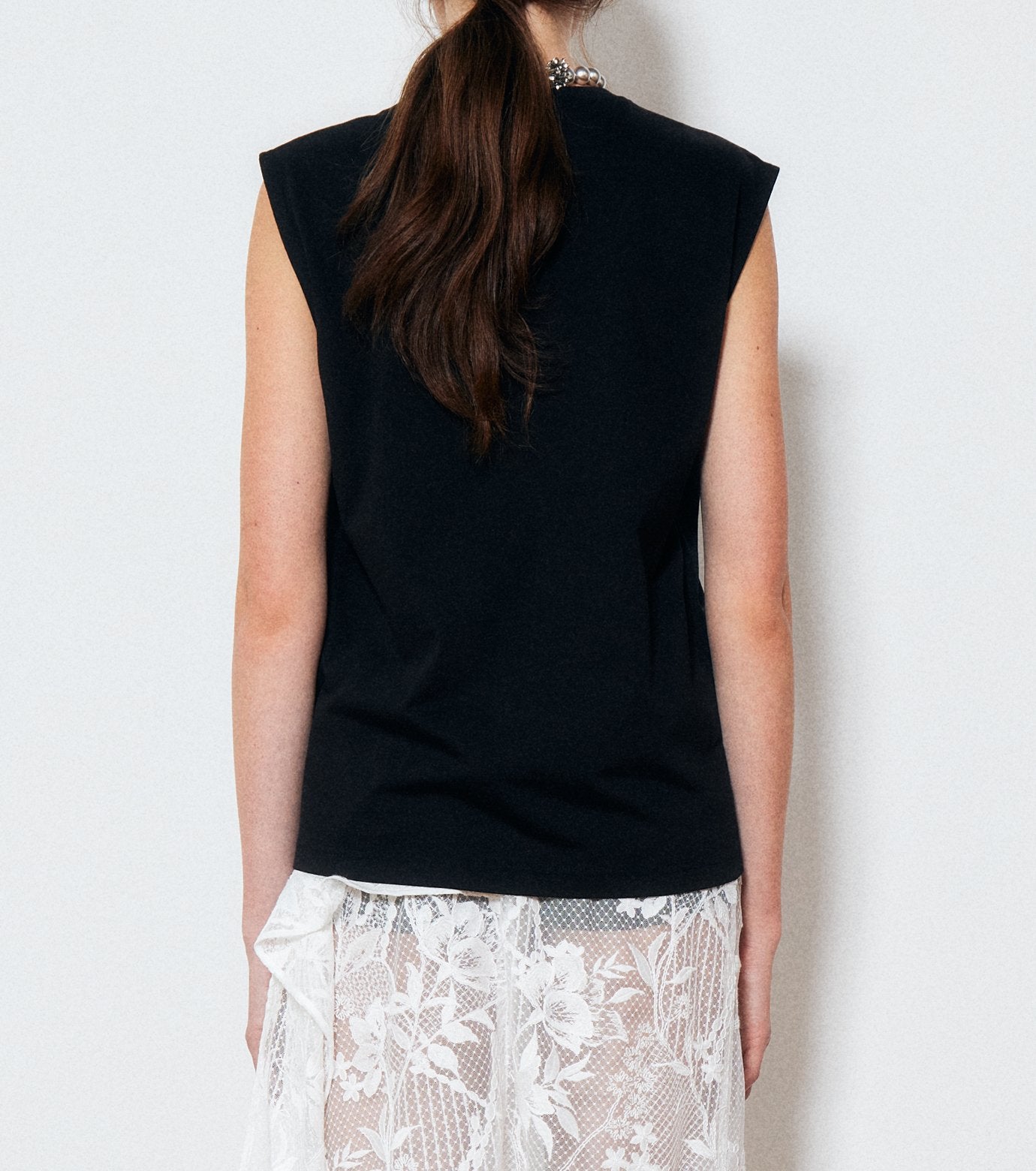 "LE" Sleeveless T-shirt