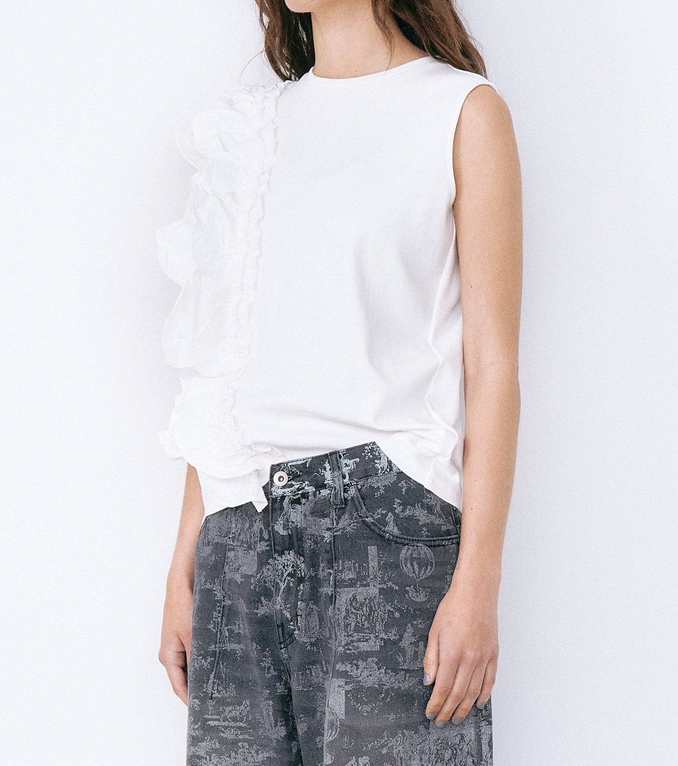 Ruffle Detail Sleeveless T-Shirt