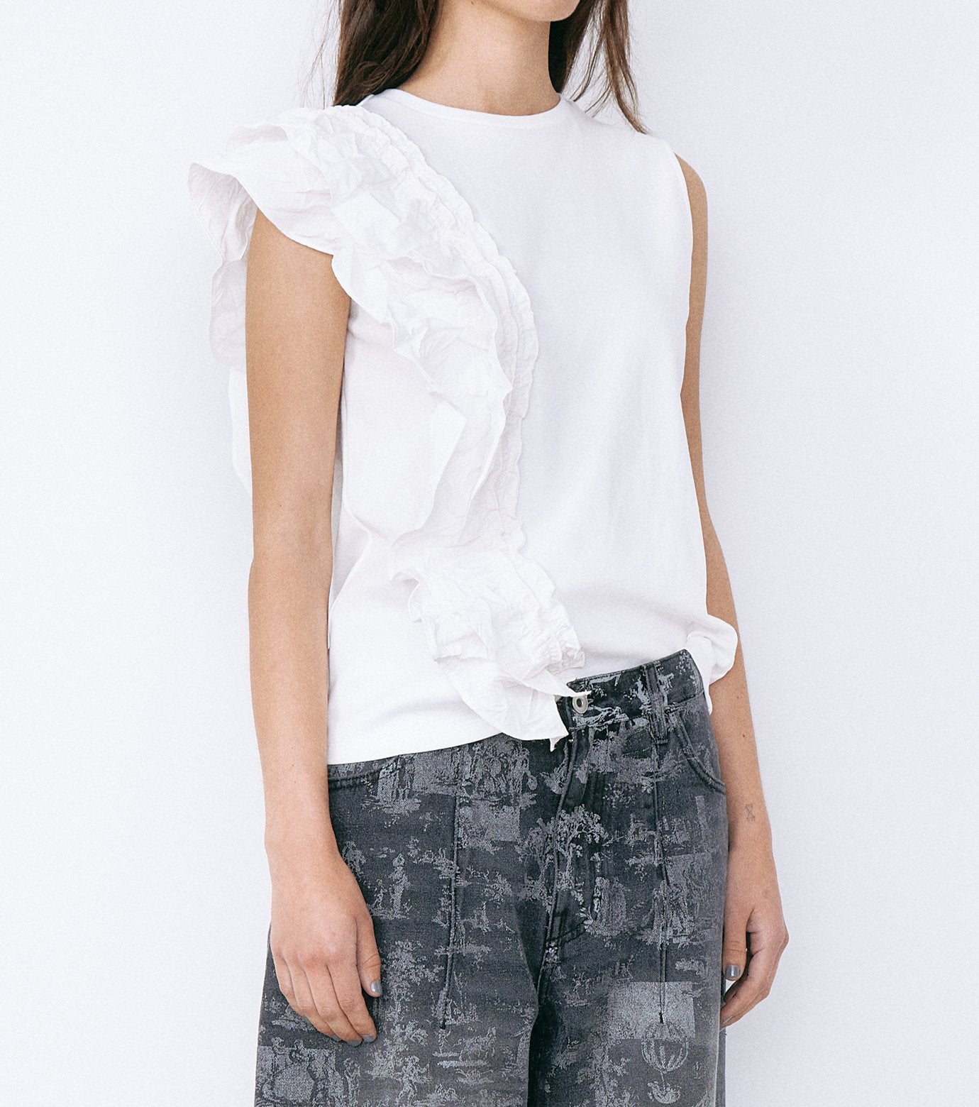 Ruffle Detail Sleeveless T-Shirt