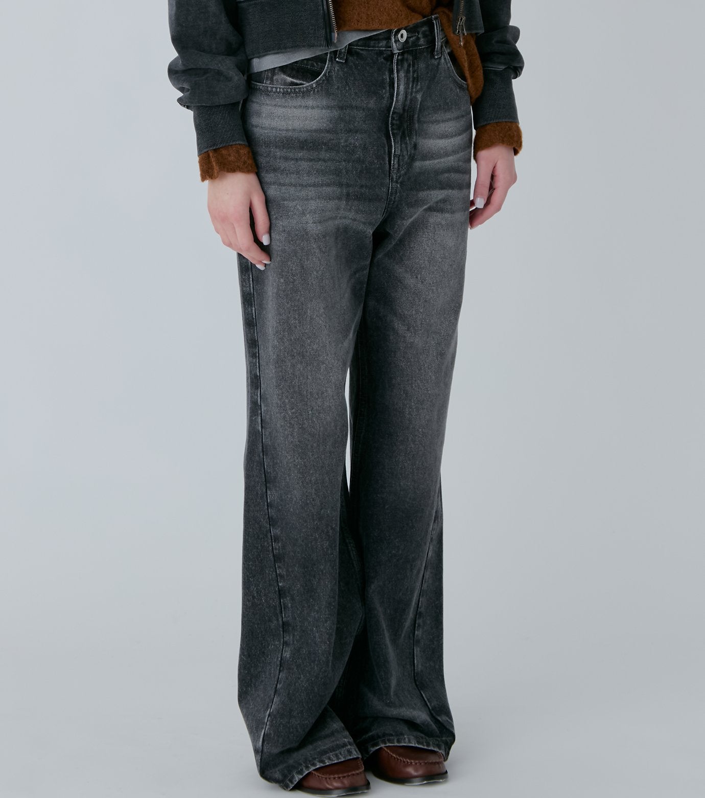 Mid-Rise Bootcut Jeans