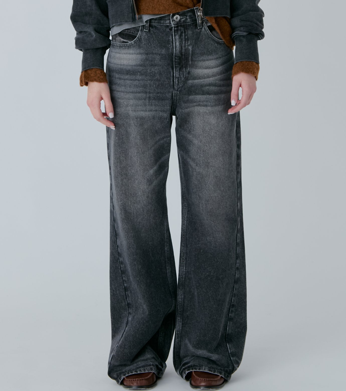 Mid-Rise Bootcut Jeans