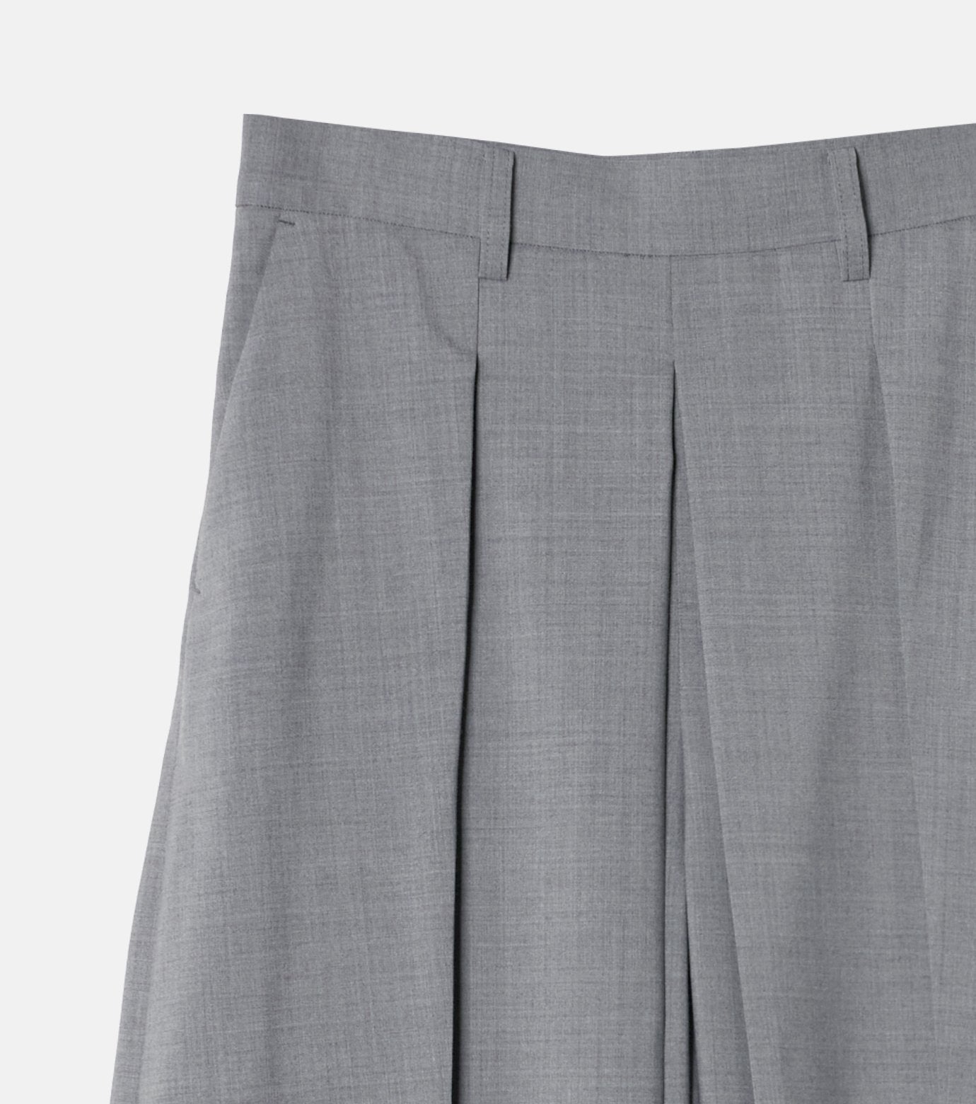 Pleated Half Pants