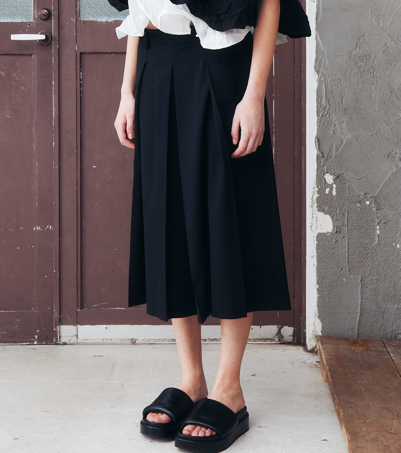 Pleated Half Pants