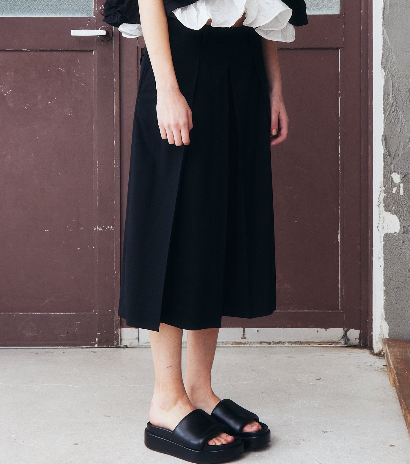 Pleated Half Pants