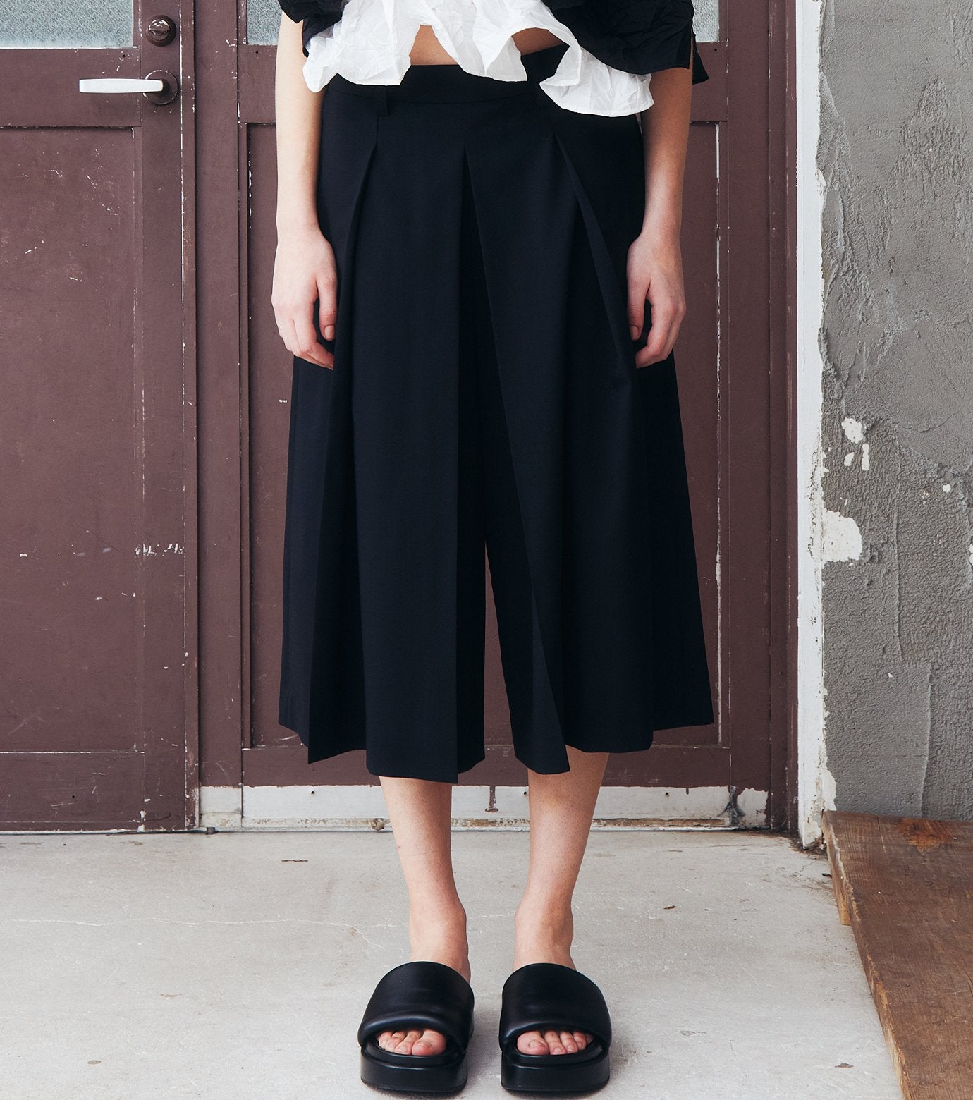 Pleated Half Pants