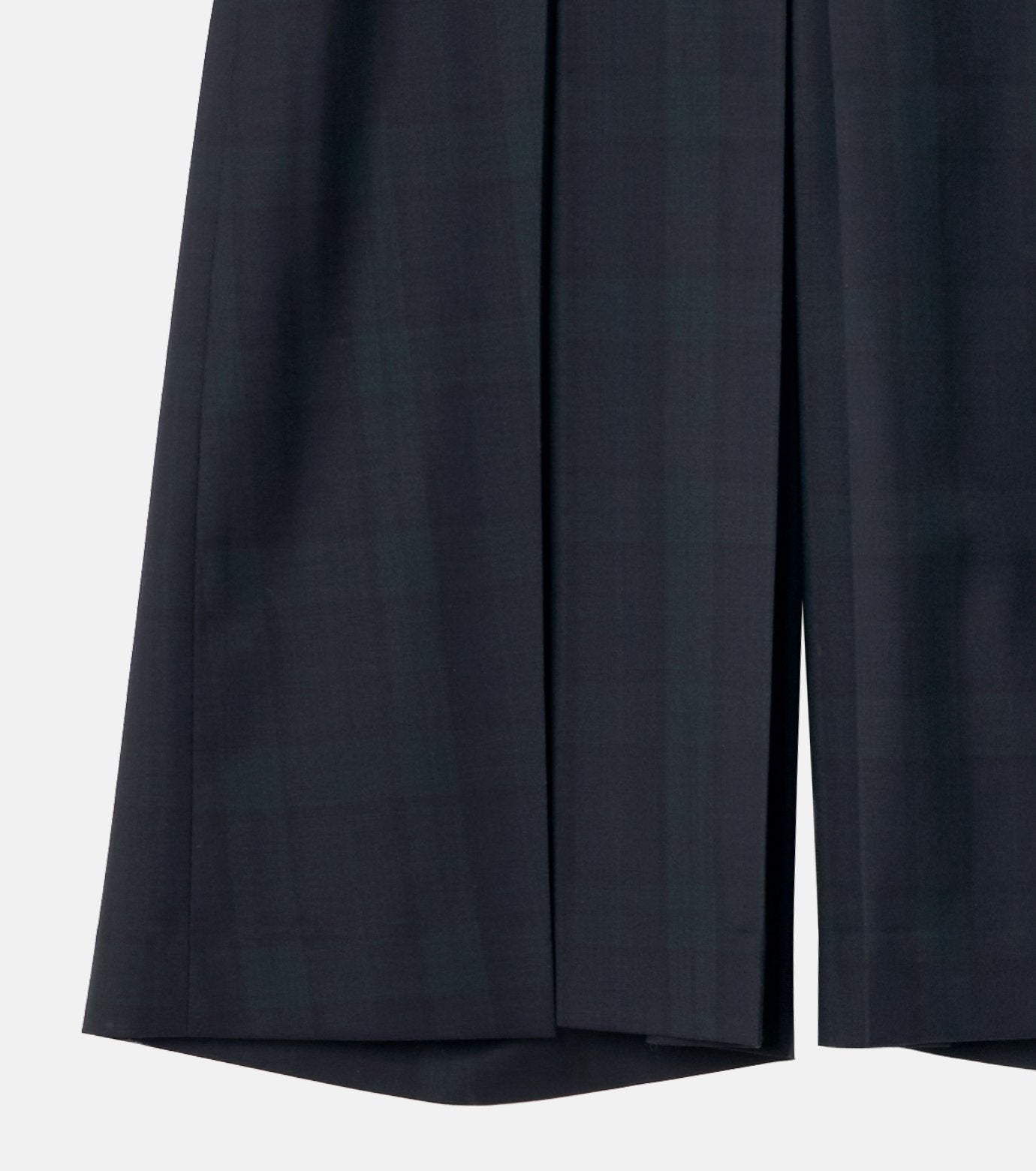 Pleated Half Pants