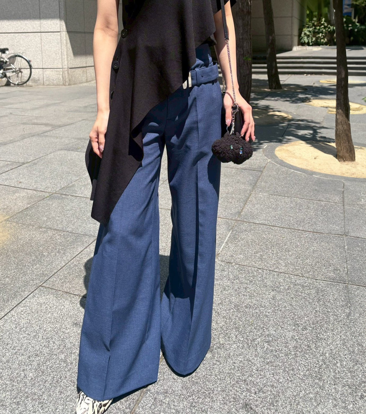 Low-Rise Trousers w/Belt