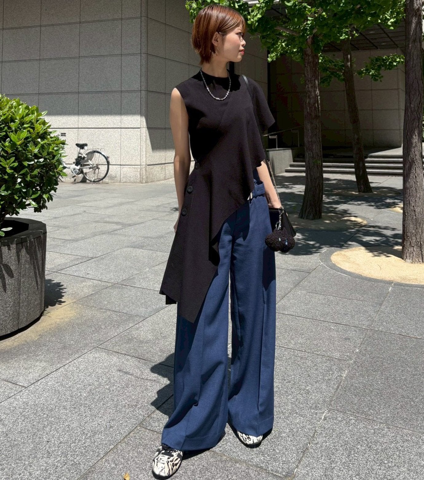 Low-Rise Trousers w/Belt