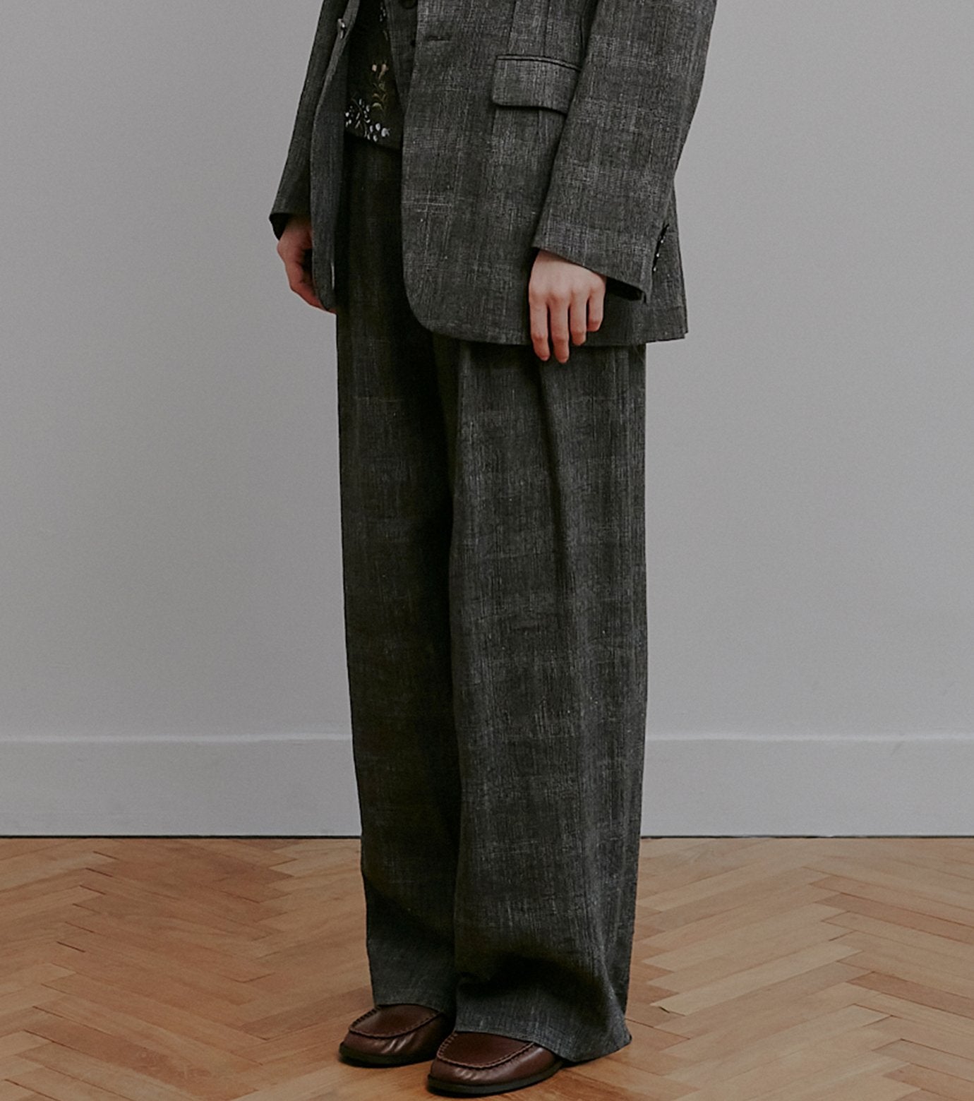 Jacquard Tuck-Detail Trousers