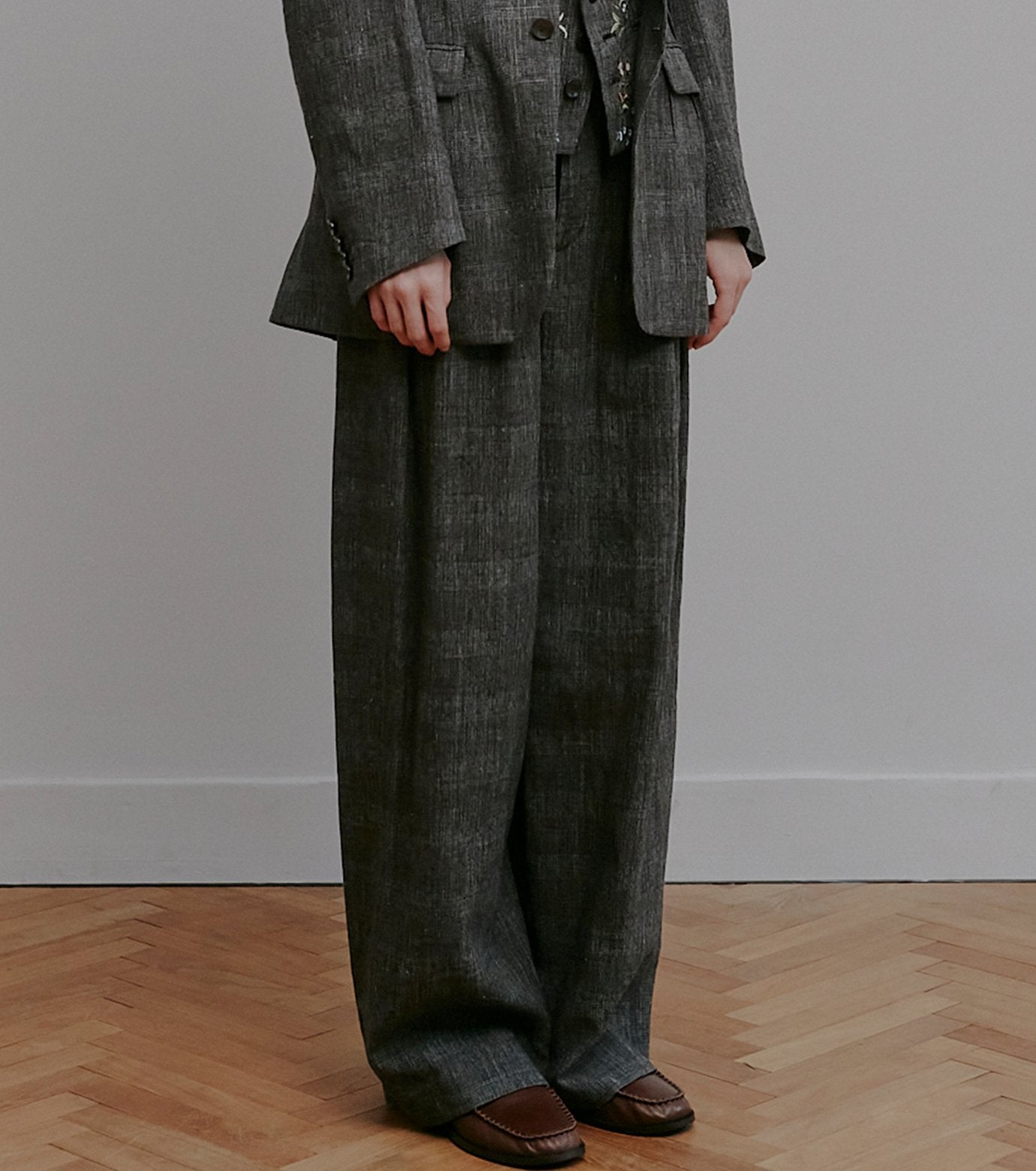 Jacquard Tuck-Detail Trousers