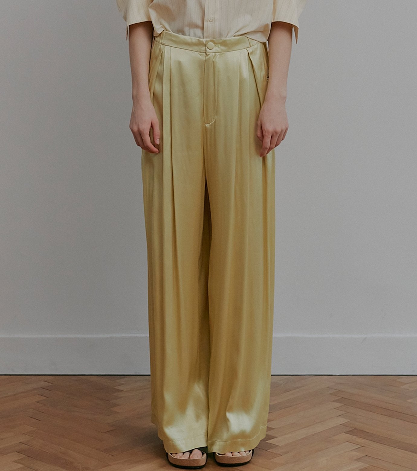 Pigment-Dyed Relaxed Pants