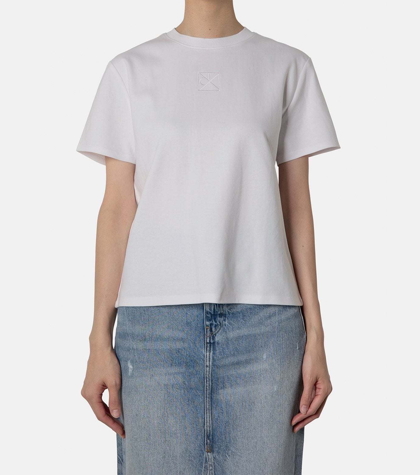 SS LUX PIMA EMBLEM MOCK NK RELAXED T