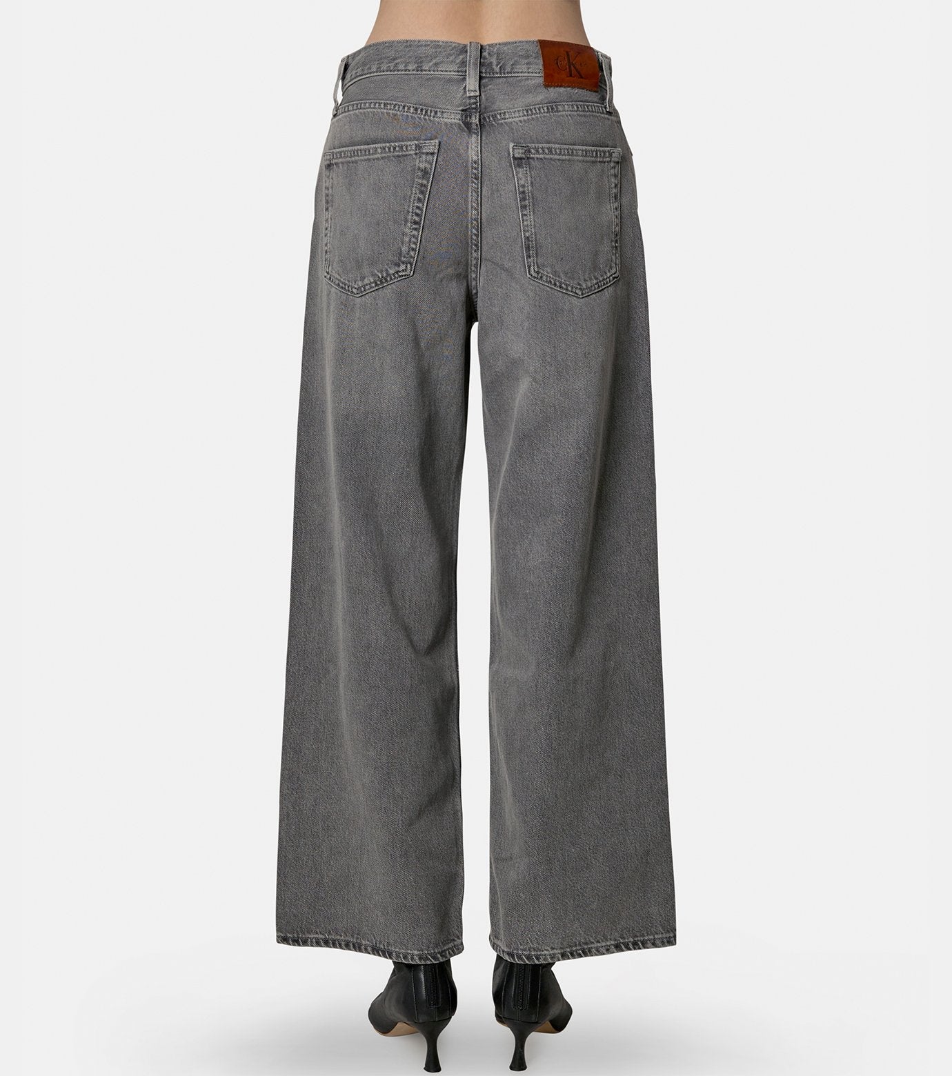 LOW RISE BAGGY GREY DOVE