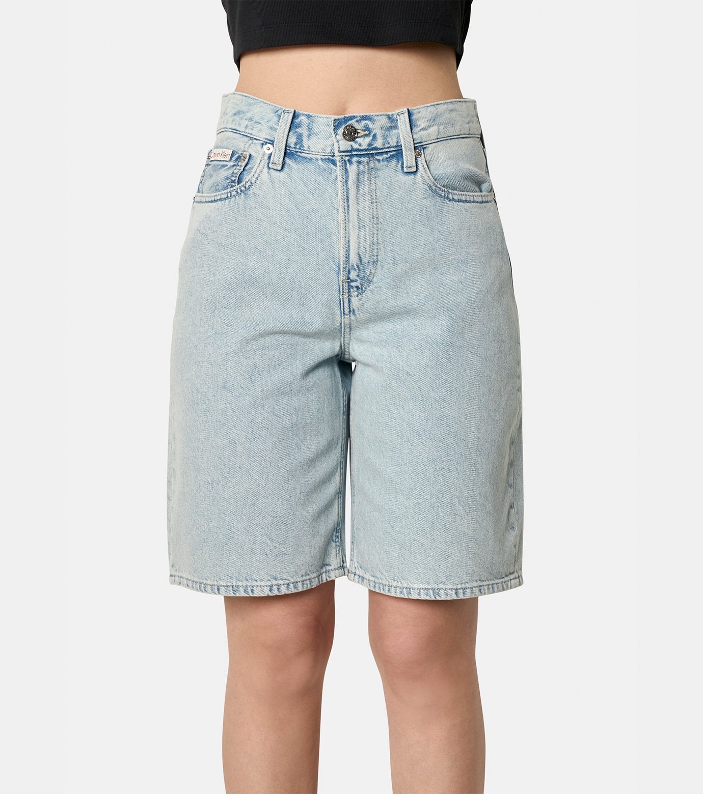 THE BERMUDA SHORT BLEACHED BLUE