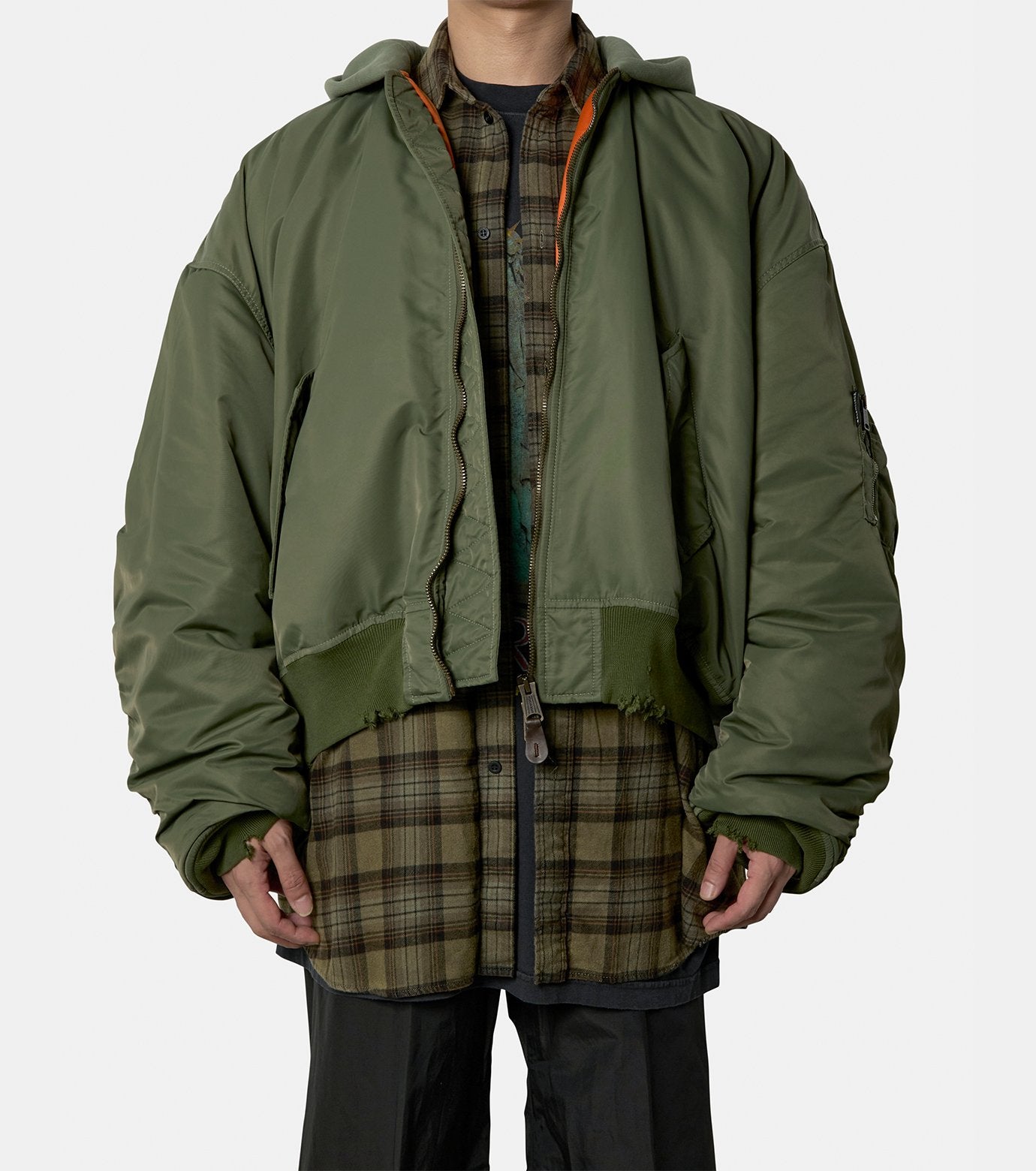 Bomber – RESTIR