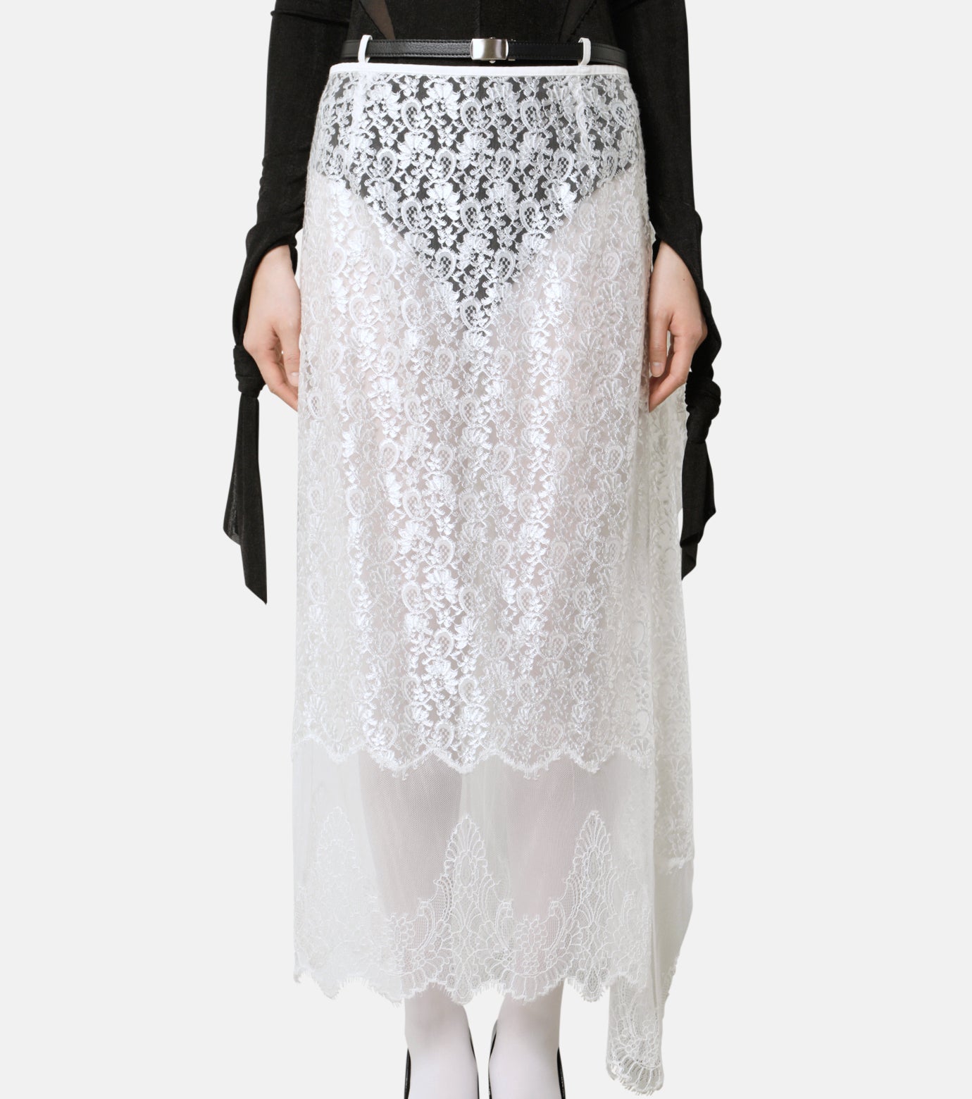 Falling-Plate Lace Skirt