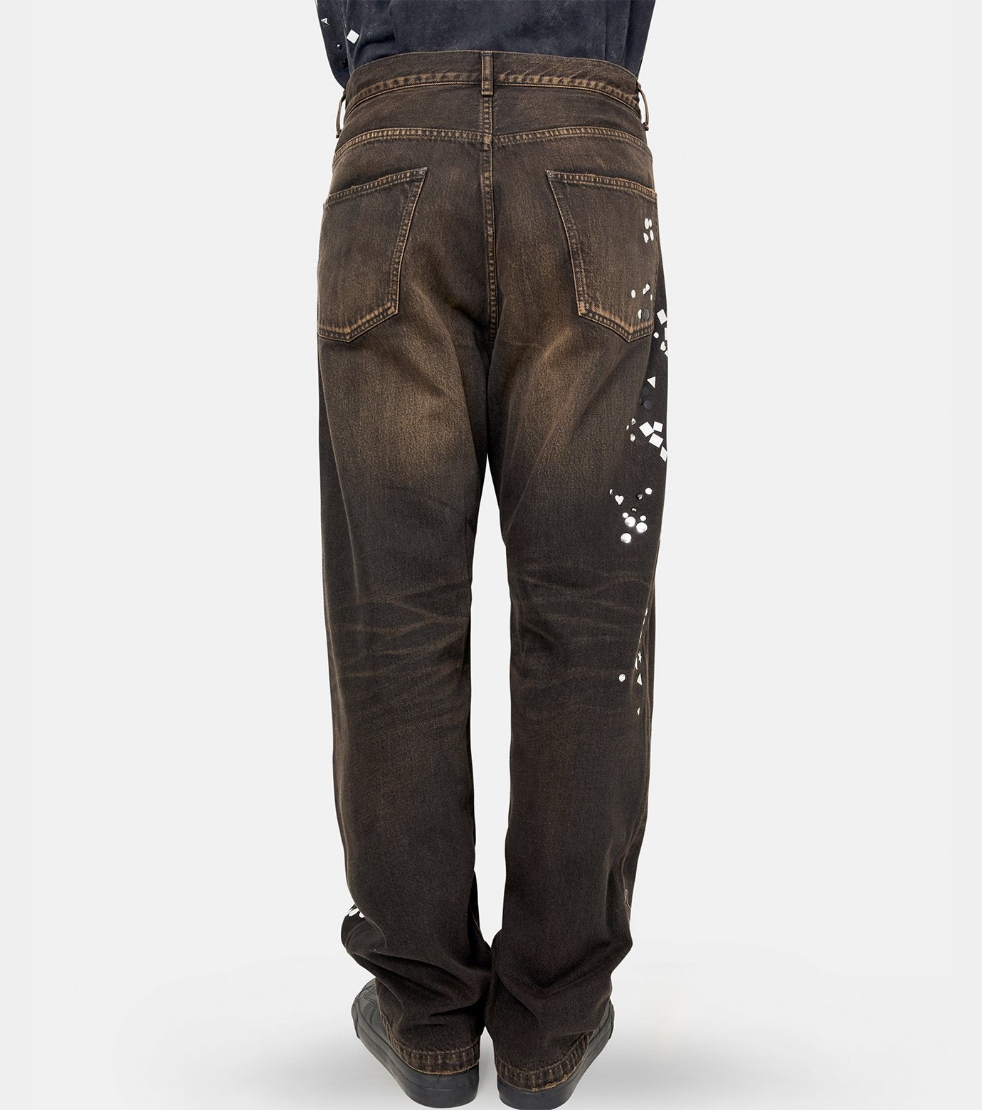 EMBELLISHED JEANS