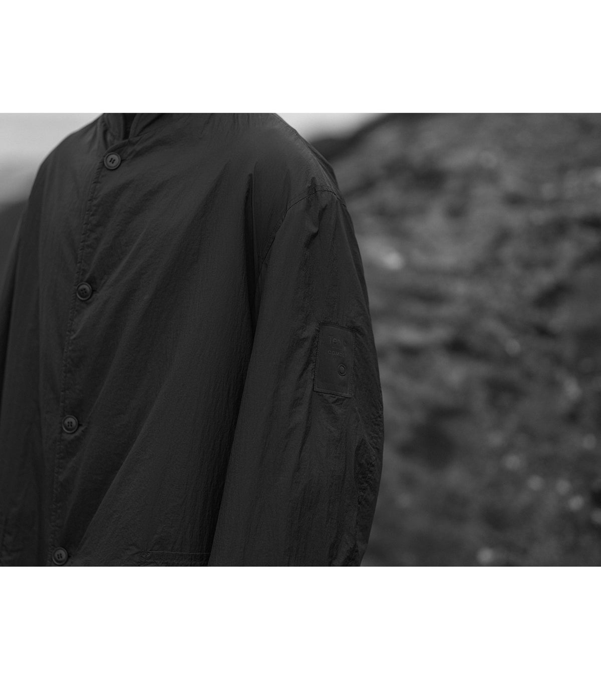 REVERSIBLE JACKET