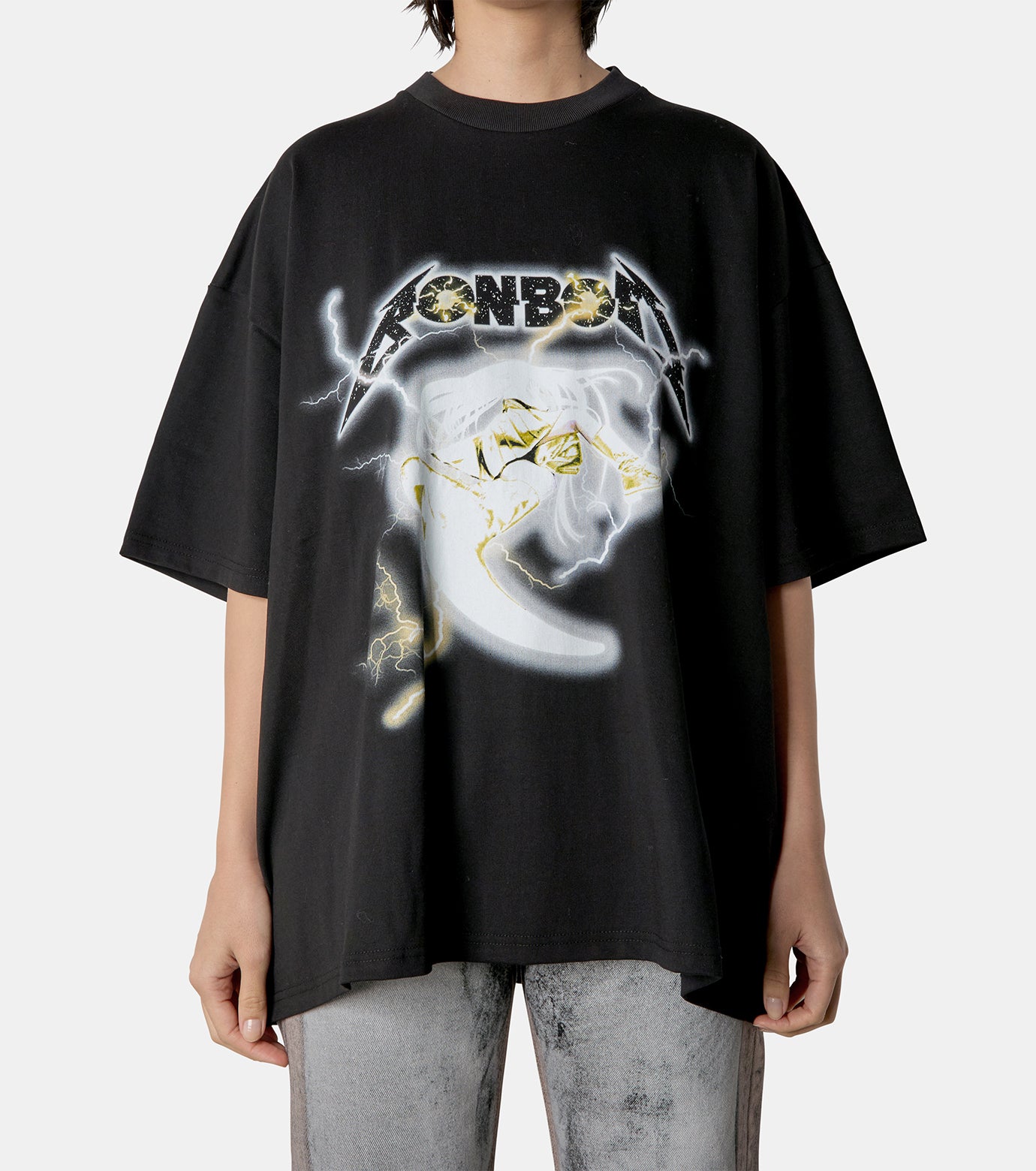 GRAPHIC TSHIRT