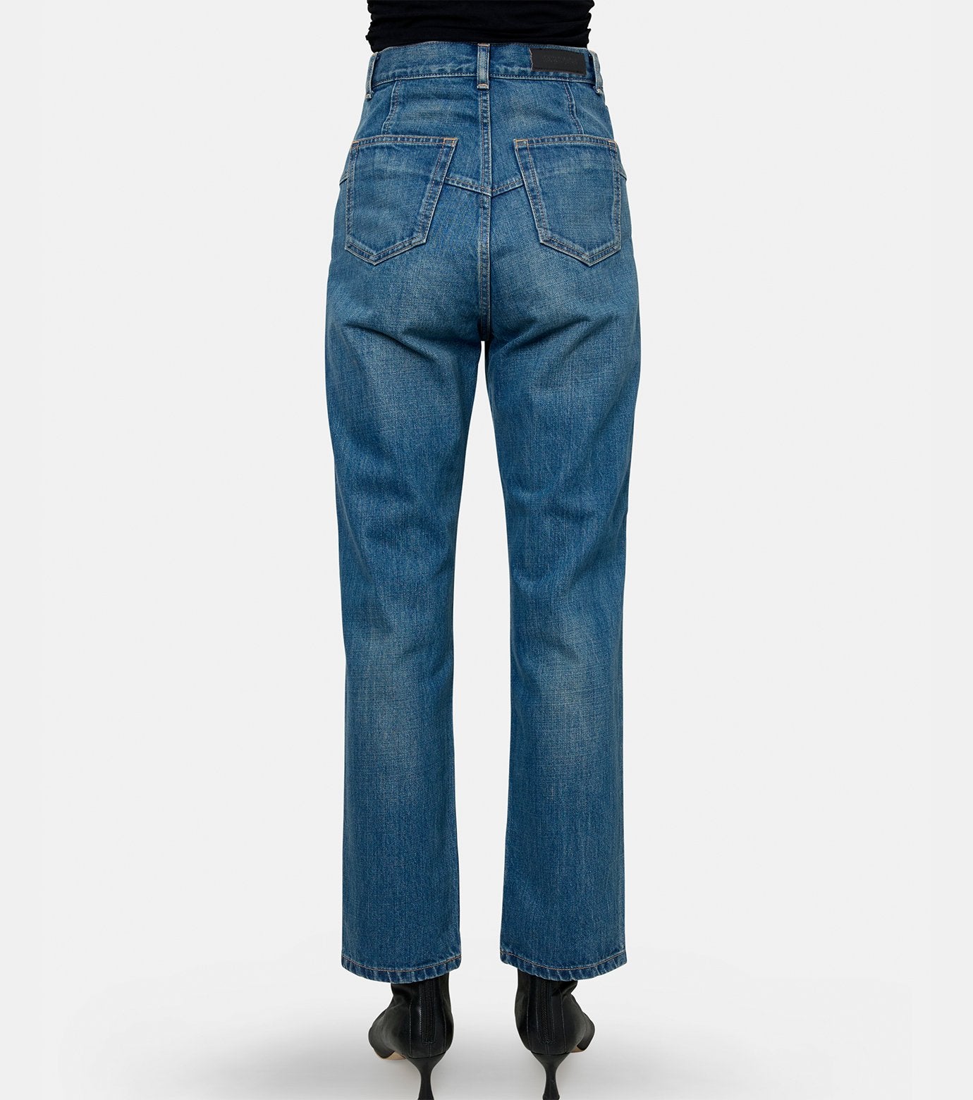 Straight Jeans