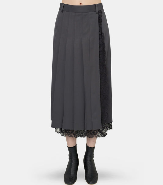 Fine Wool Pleated Skirt w/Lace