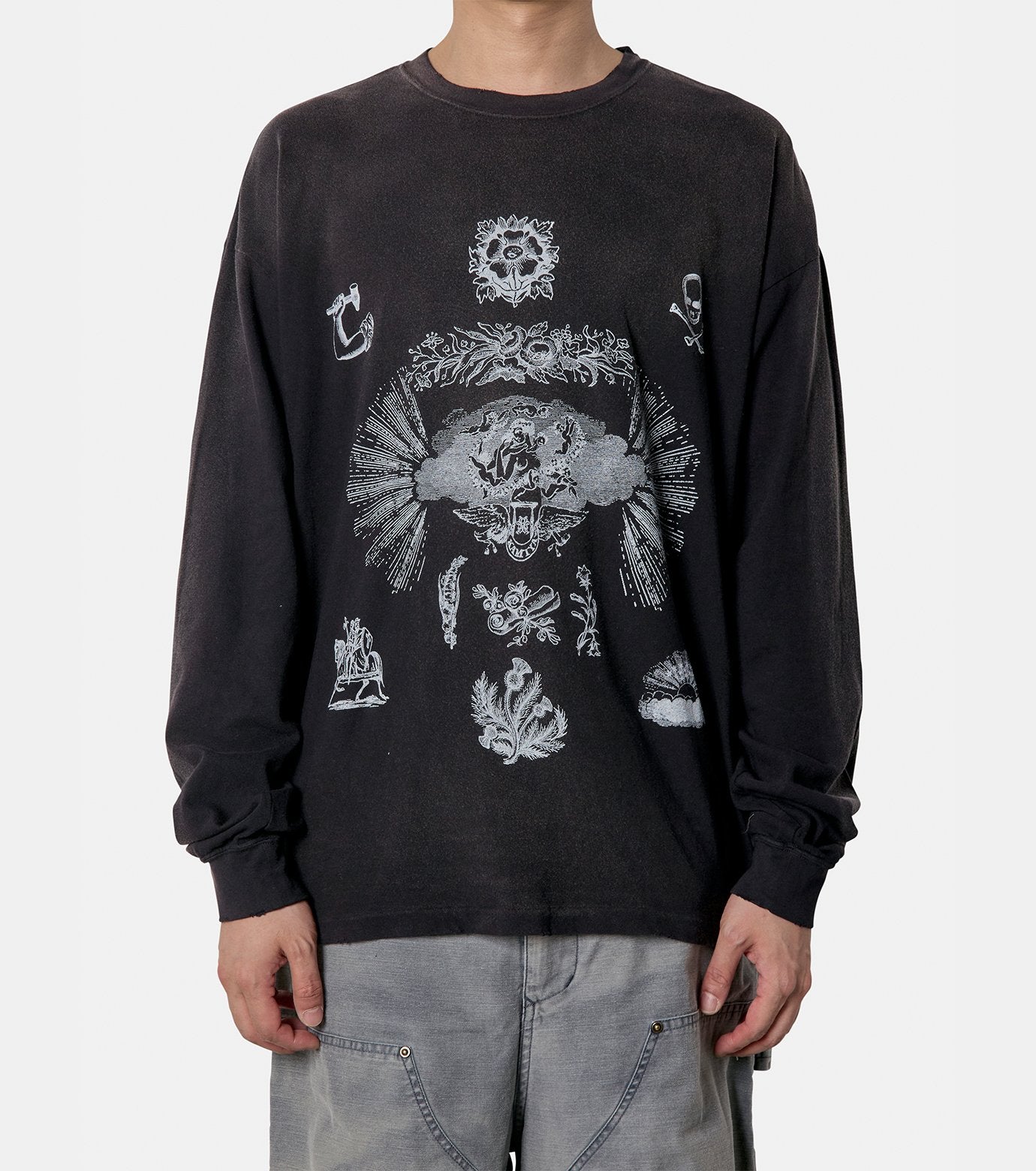 “ADVERTISING ART” Distressed L/S T