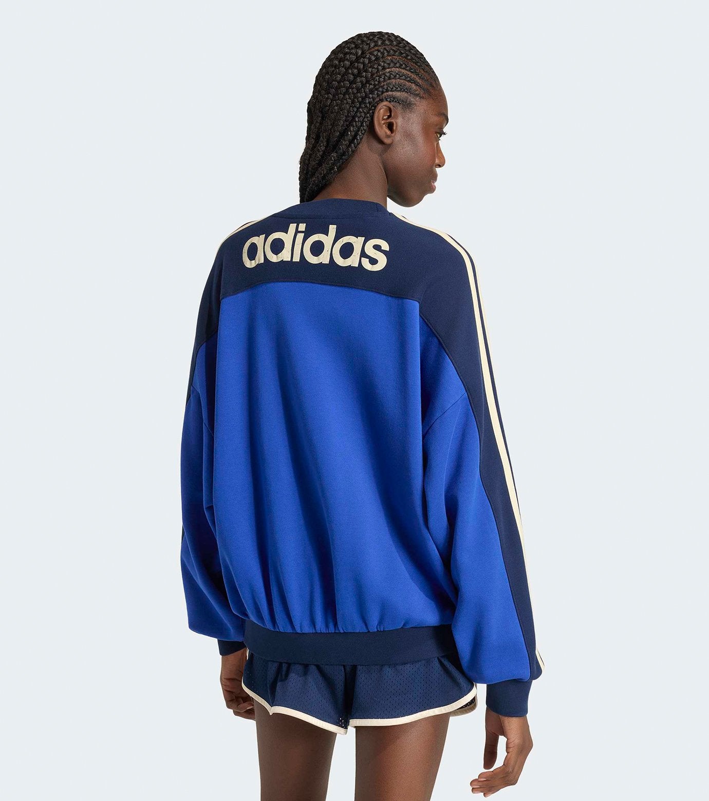 GARMENT WASHED GRAPHIC CREW