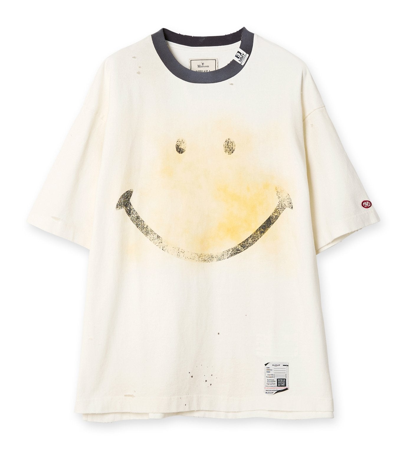 SMILY FACE PRINTED DISTRESSED TEE