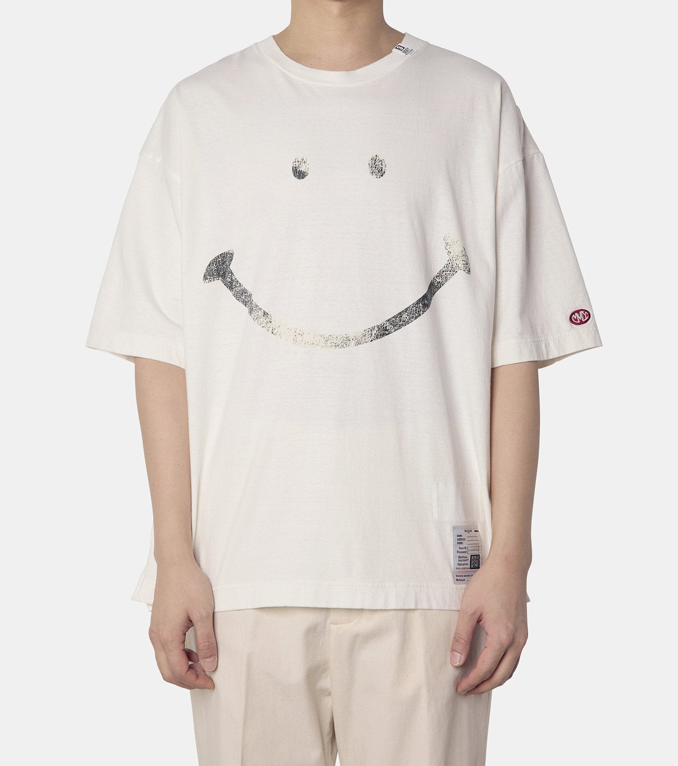 SMILY FACE PRINTED TEE