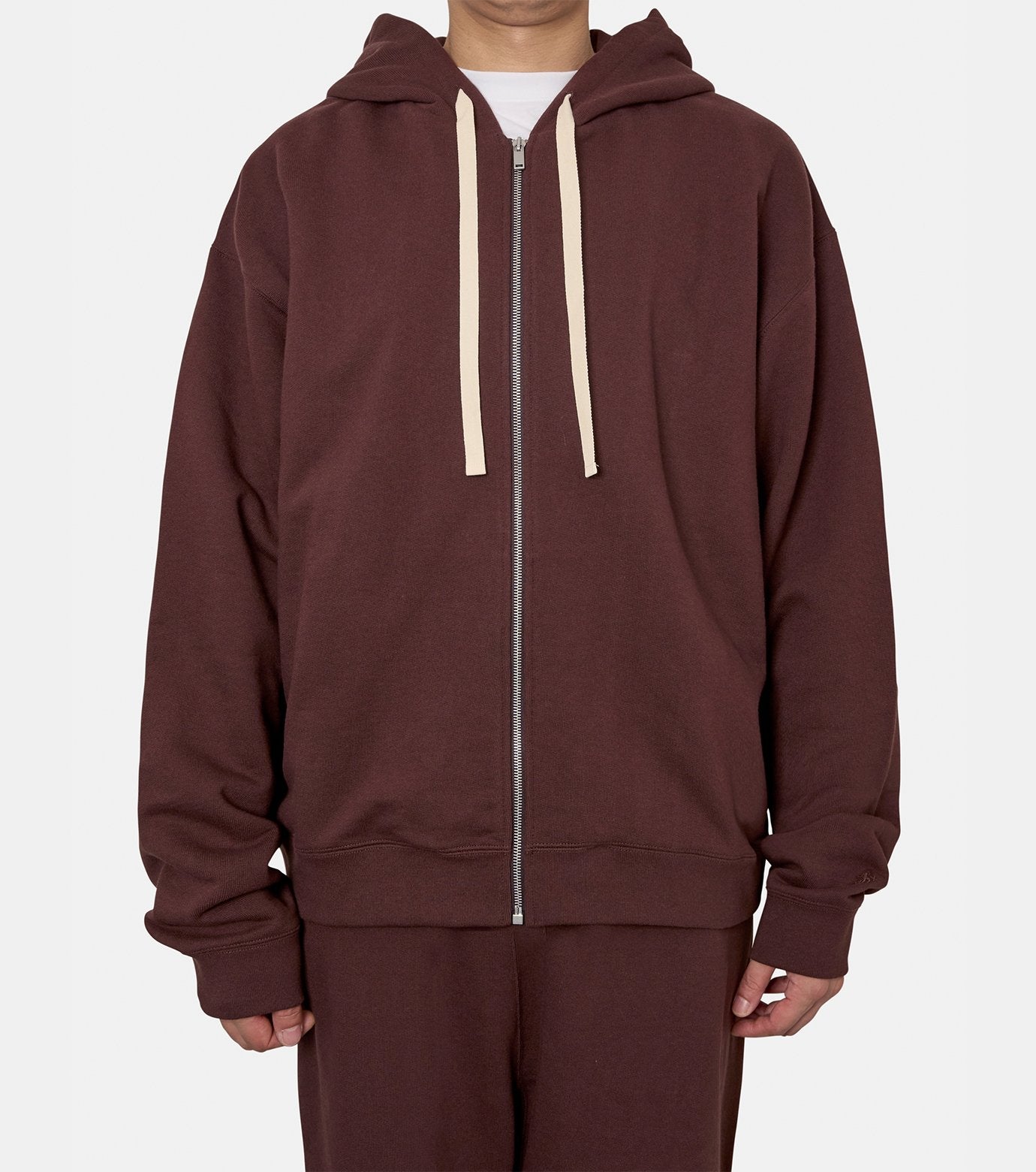 ZIPPED HOODIE 106 EMB