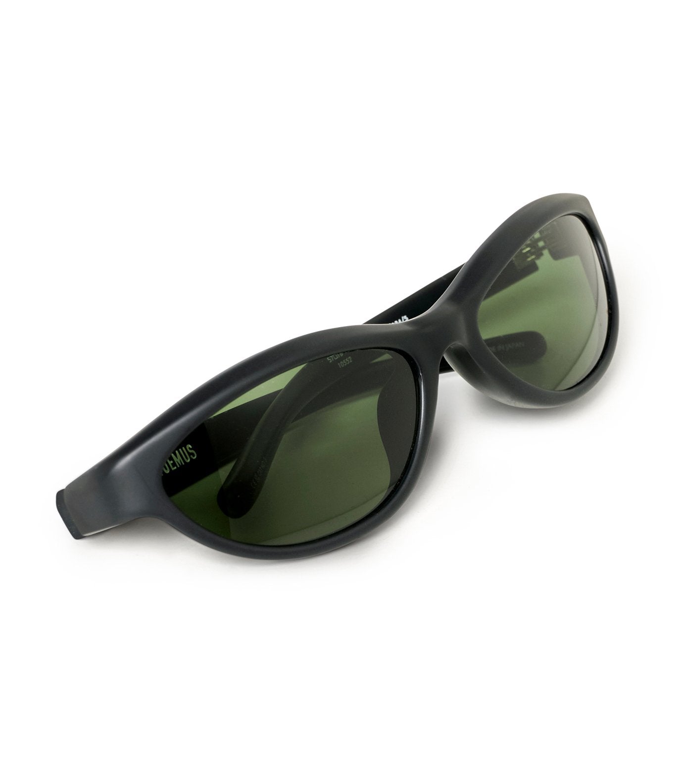 LES LUNETTES CURVO