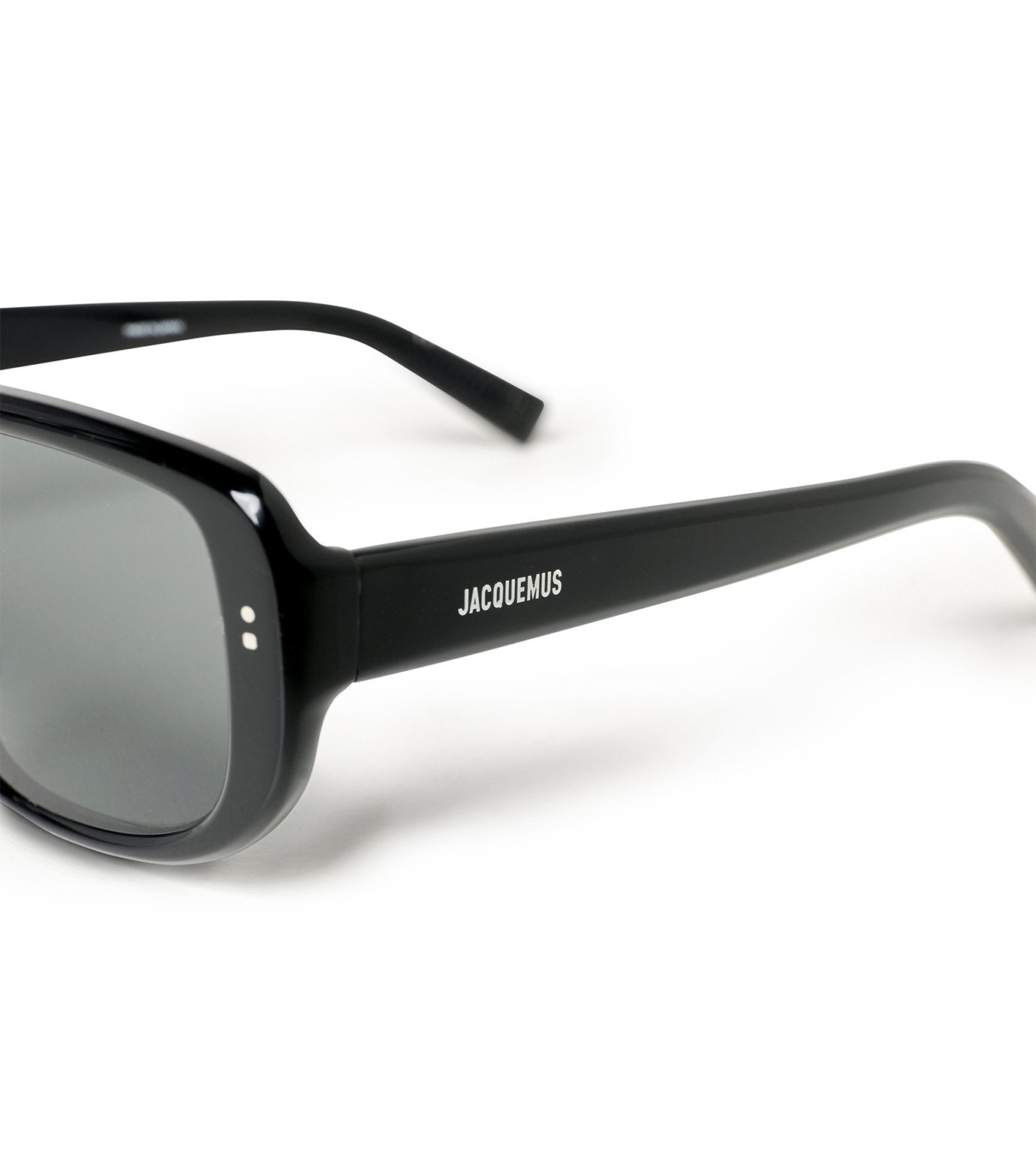 LES LUNETTES 156