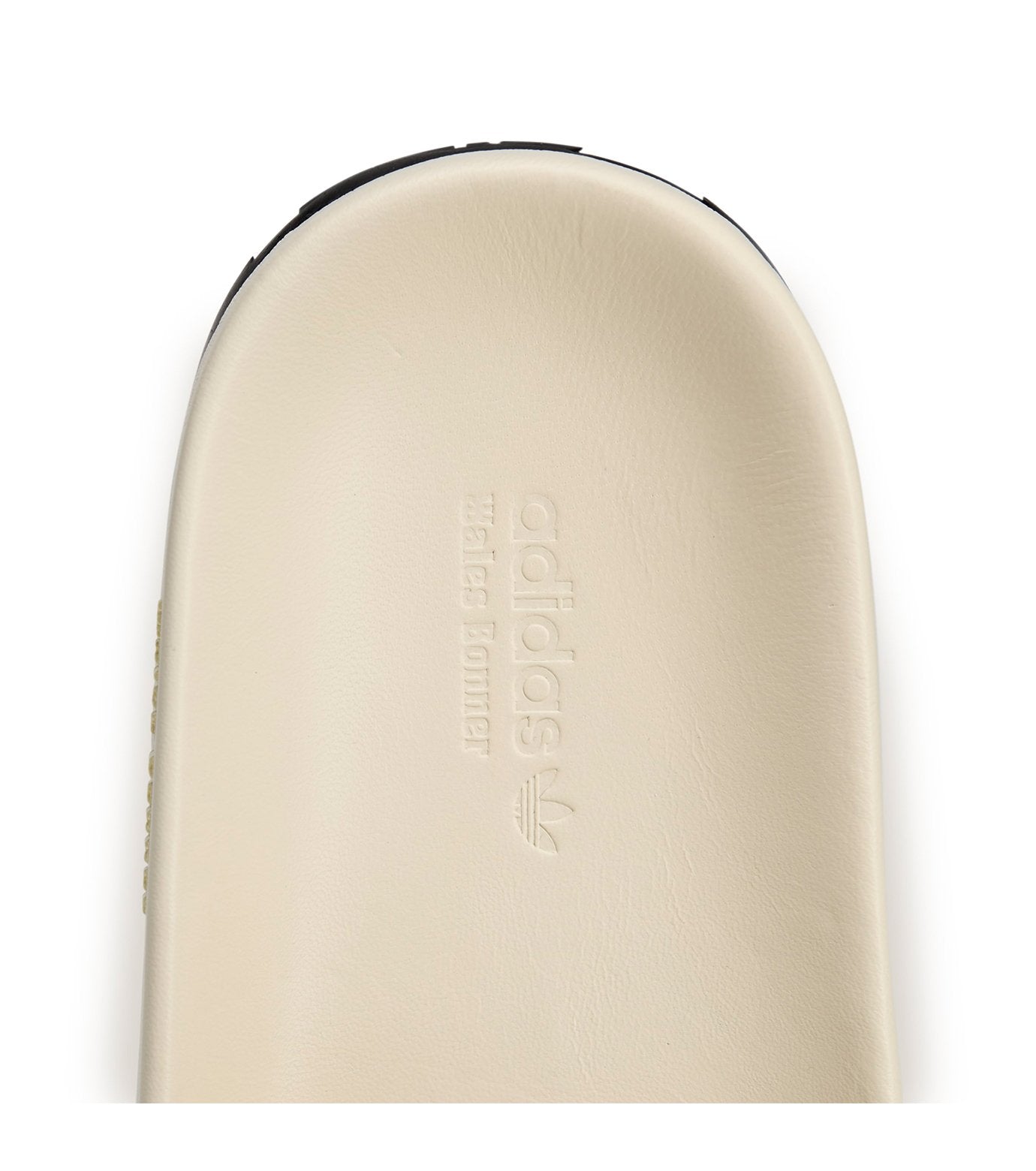 WB ADILETTE
