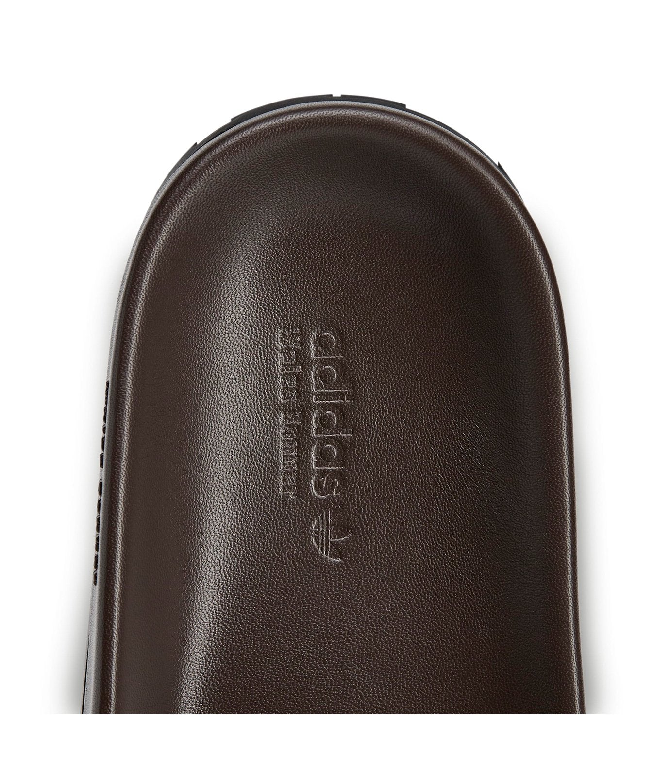 WB ADILETTE