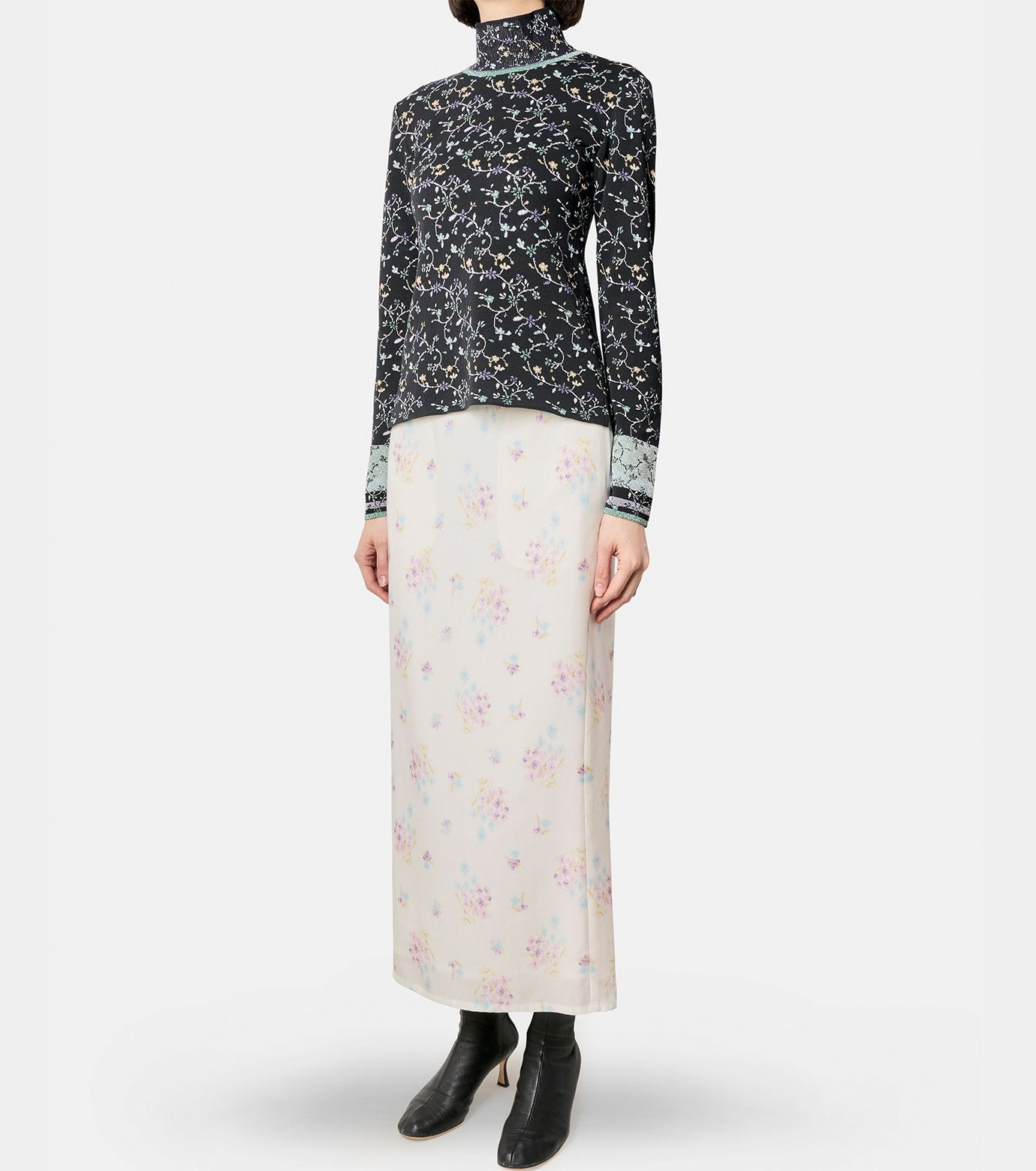 Floral Jacquard Highneck
