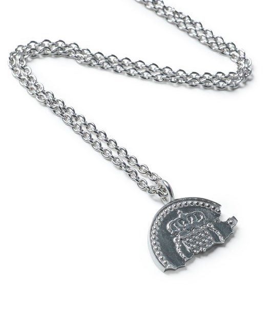 PORTCULLIS CHARM STERLING +CHAIN