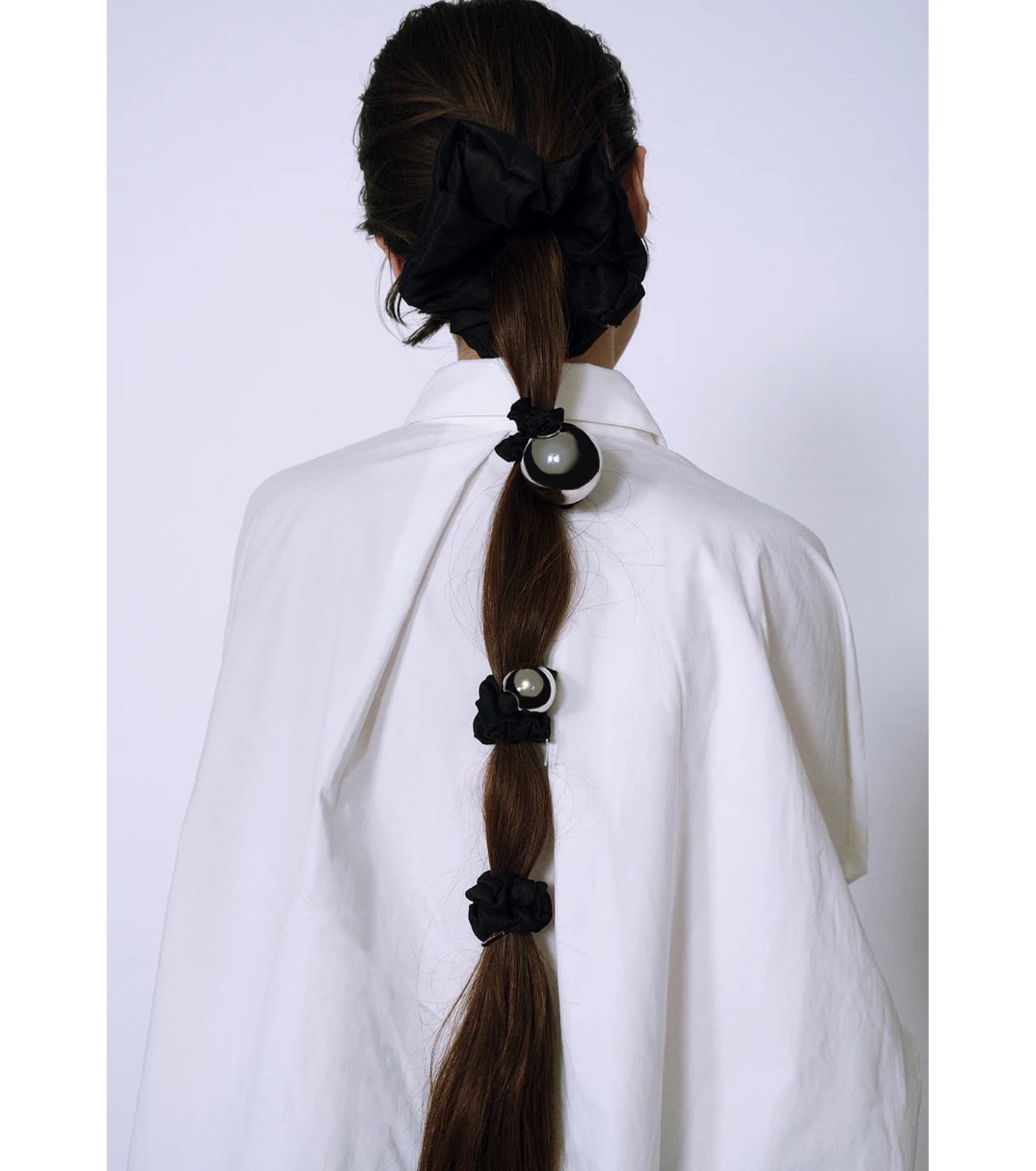 Medium Metal Ball Silk Scrunchie