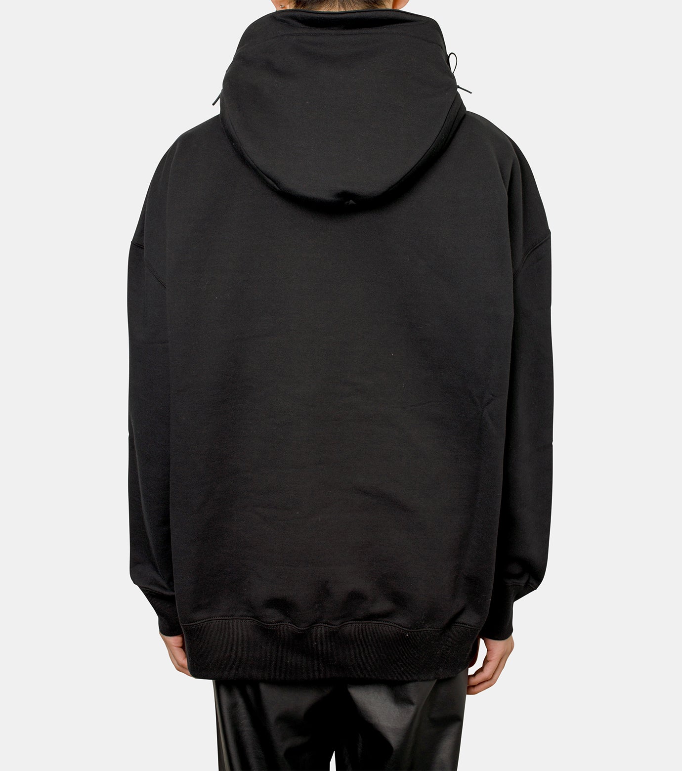 HOODED SWEAT SHIRT
