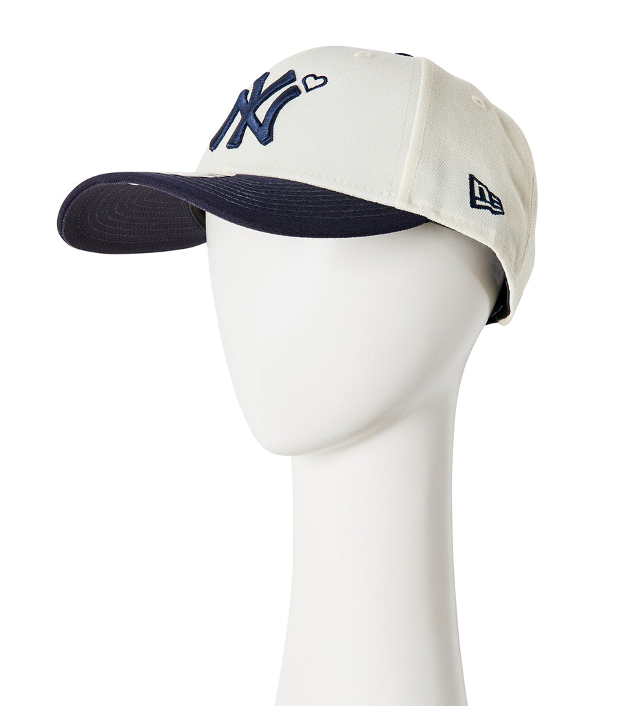 9 FORTY Yankees Heart Embroidery Cap