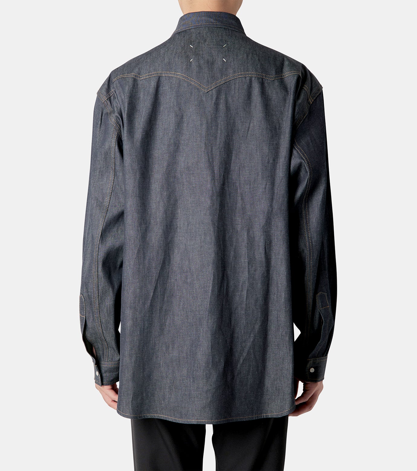 Long-sleeved Shirt